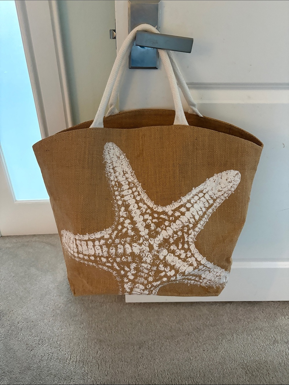 2-Chic Canvas Starfish Jute Tote Bag - White on Brown